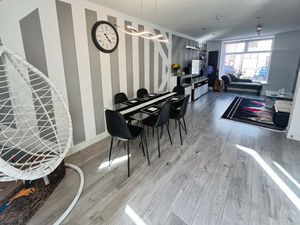 Dining area- click for photo gallery